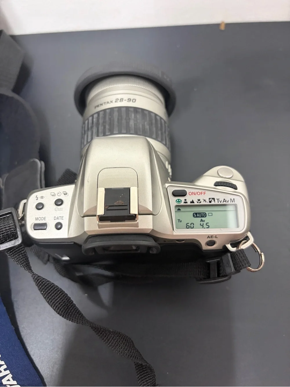 Vintage PENTAX ZX-60 35mm SLR Film Camera 28-90 mm w/ Zoom Lens, Cover, & Case